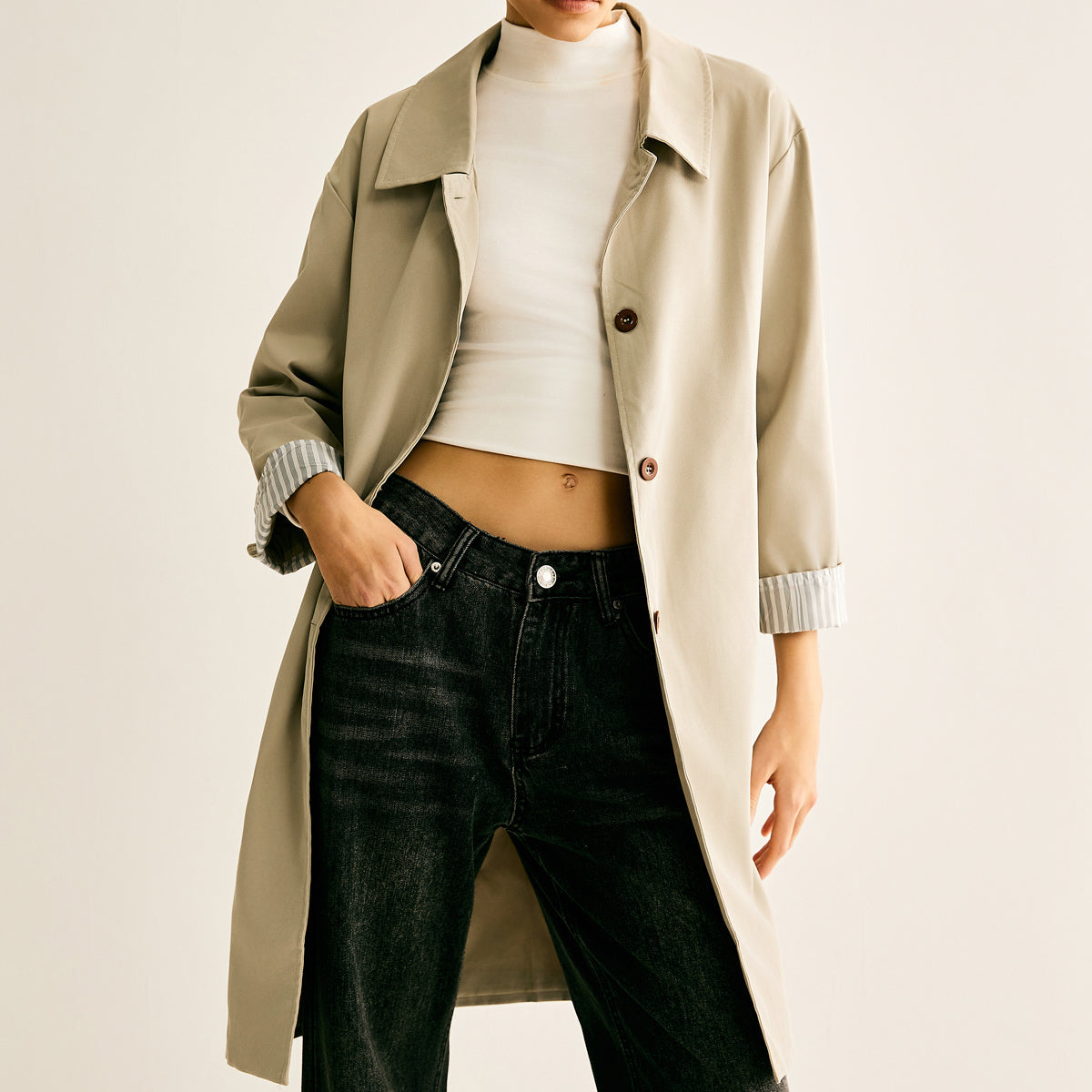 Trench-Coat Léger | Élégance Intemporelle | Coupe Longue et Fluide