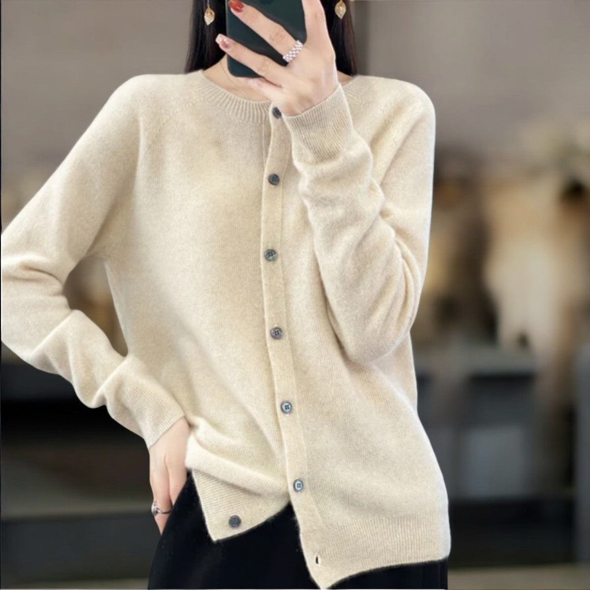 Cardigan en Maille Boutonné | Douceur et Élégance | Plusieurs Couleurs