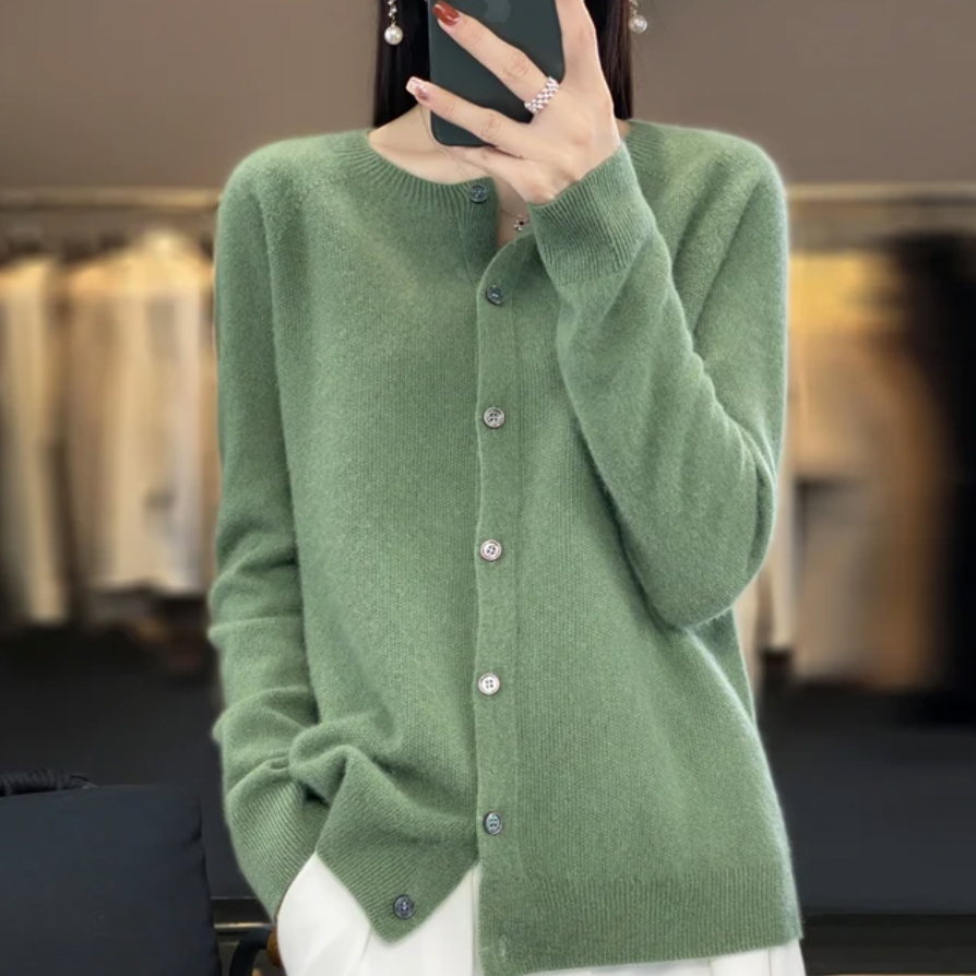 Cardigan en Maille Boutonné | Douceur et Élégance | Plusieurs Couleurs