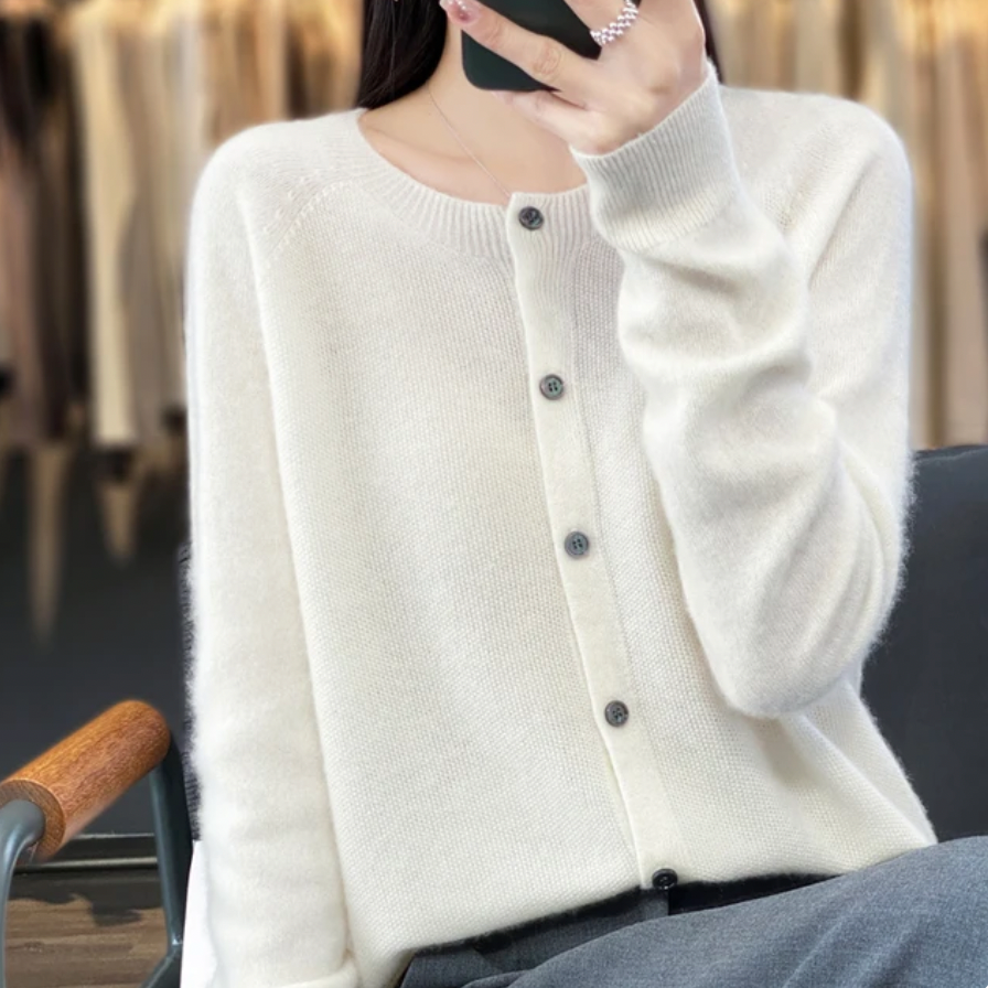 Cardigan en Maille Boutonné | Douceur et Élégance | Plusieurs Couleurs