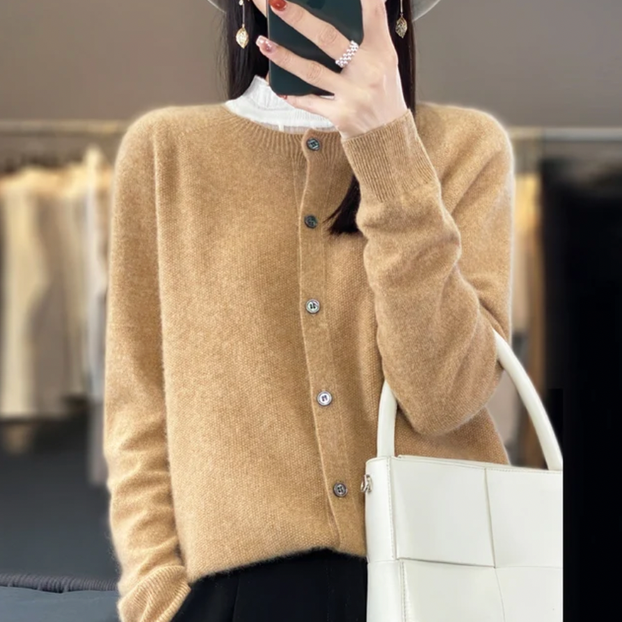 Cardigan en Maille Boutonné | Douceur et Élégance | Plusieurs Couleurs