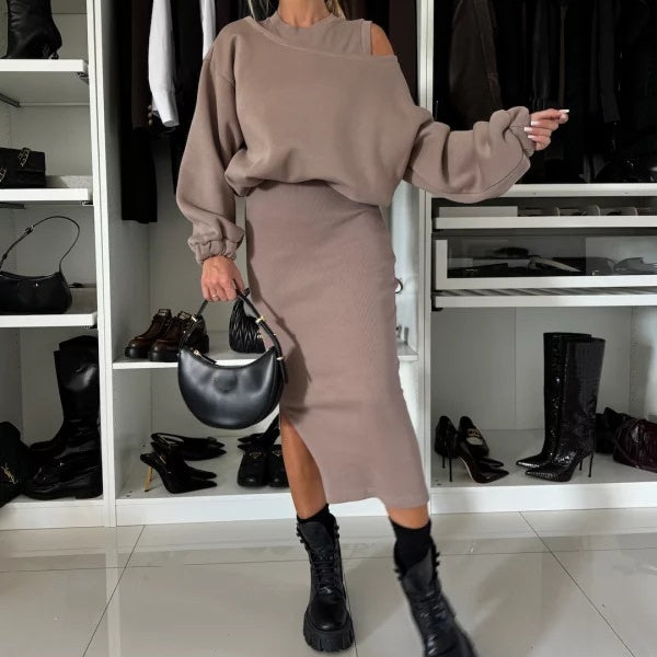 Ensemble Pull Oversize et Jupe Crayon | Look Élégant et Décontracté