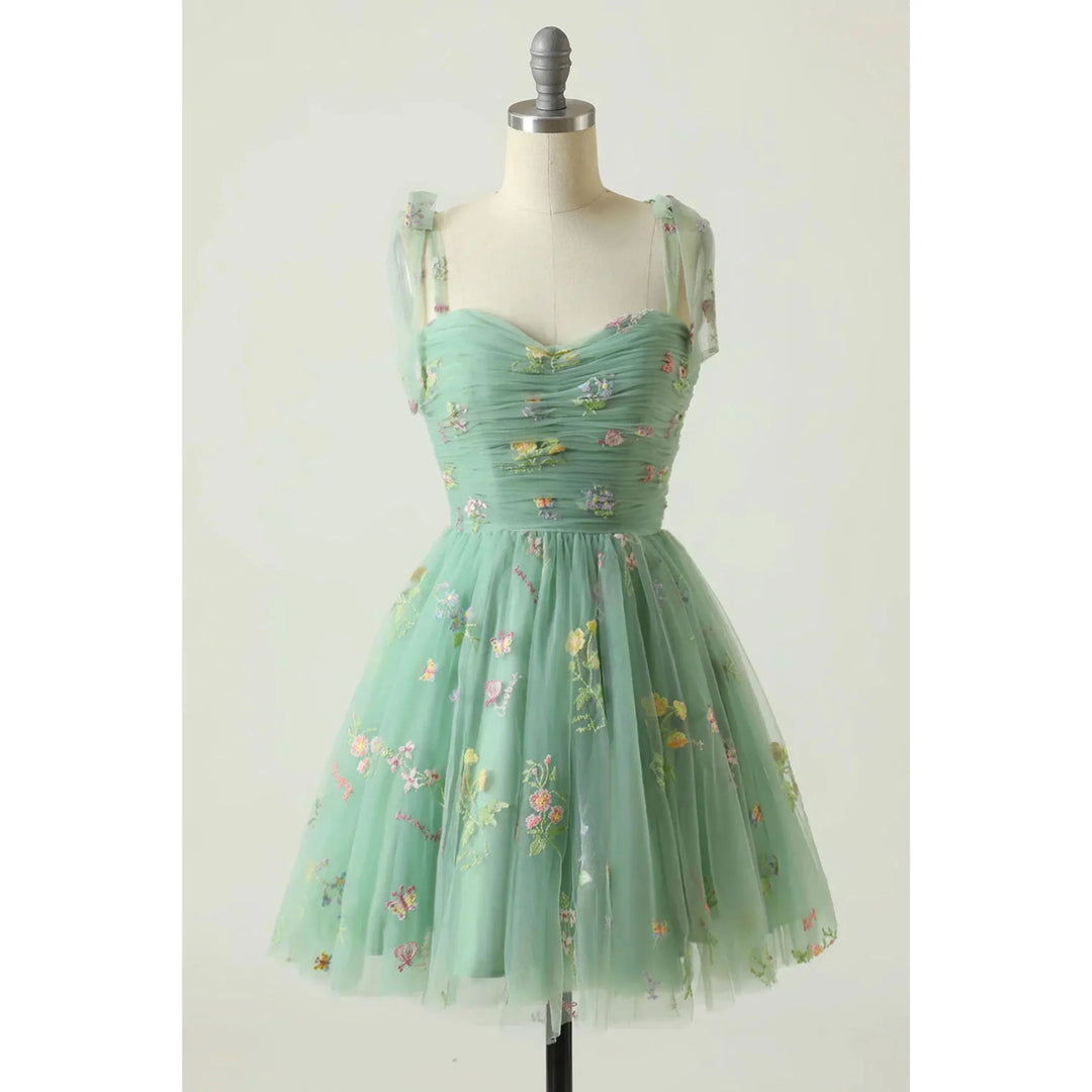 Amara | Robe de bal en tulle brodé pour femme