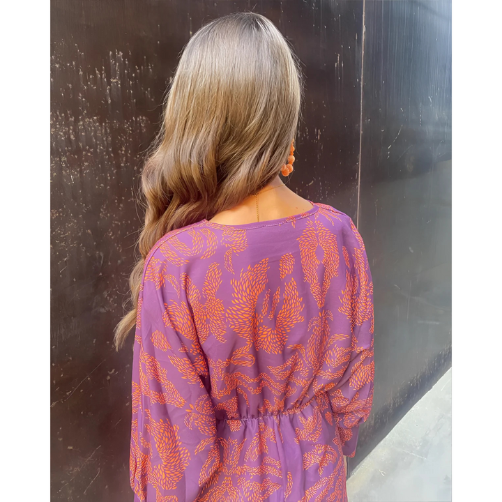 Mia | Robe bohème chic à col V et ceinture à nouer
