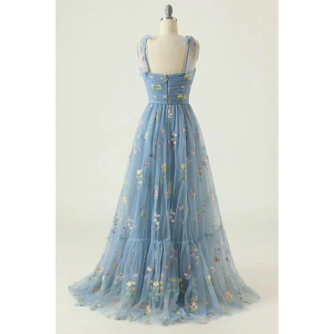 Amara | Robe de bal en tulle brodé pour femme