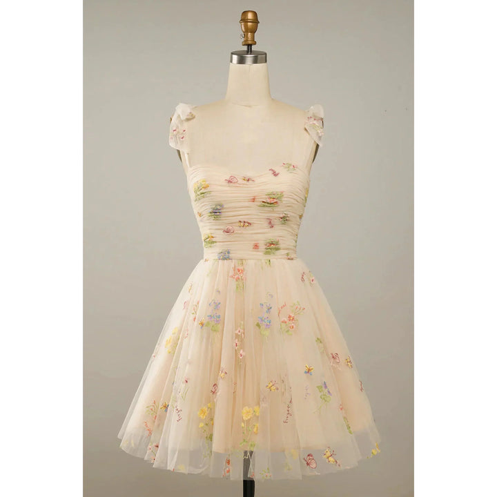 Amara | Robe de bal en tulle brodé pour femme