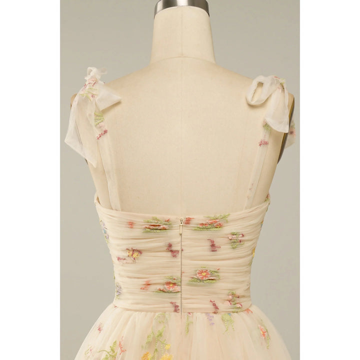 Amara | Robe de bal en tulle brodé pour femme