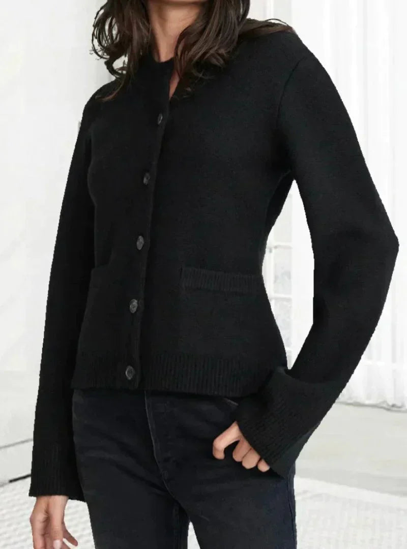 Cardigan Manches Évasées | Boutons Élégants | Tissu Doux