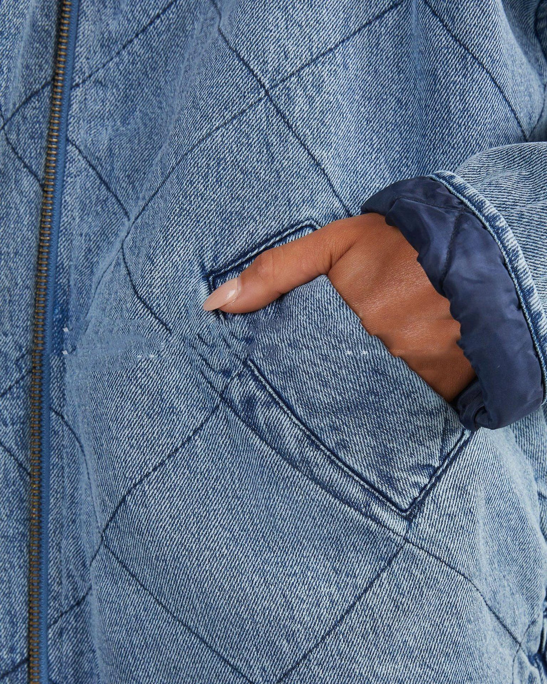 Veste Matelassée en Denim | Coupe Ample | Style Décontracté et Moderne