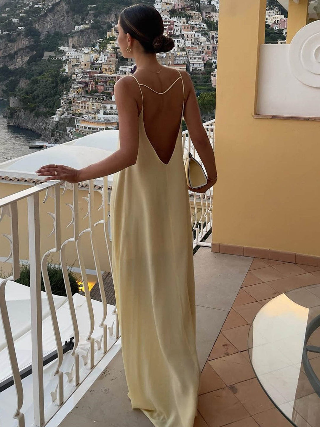 Auriane | Robe longue fluide avec dos nu pour femmes