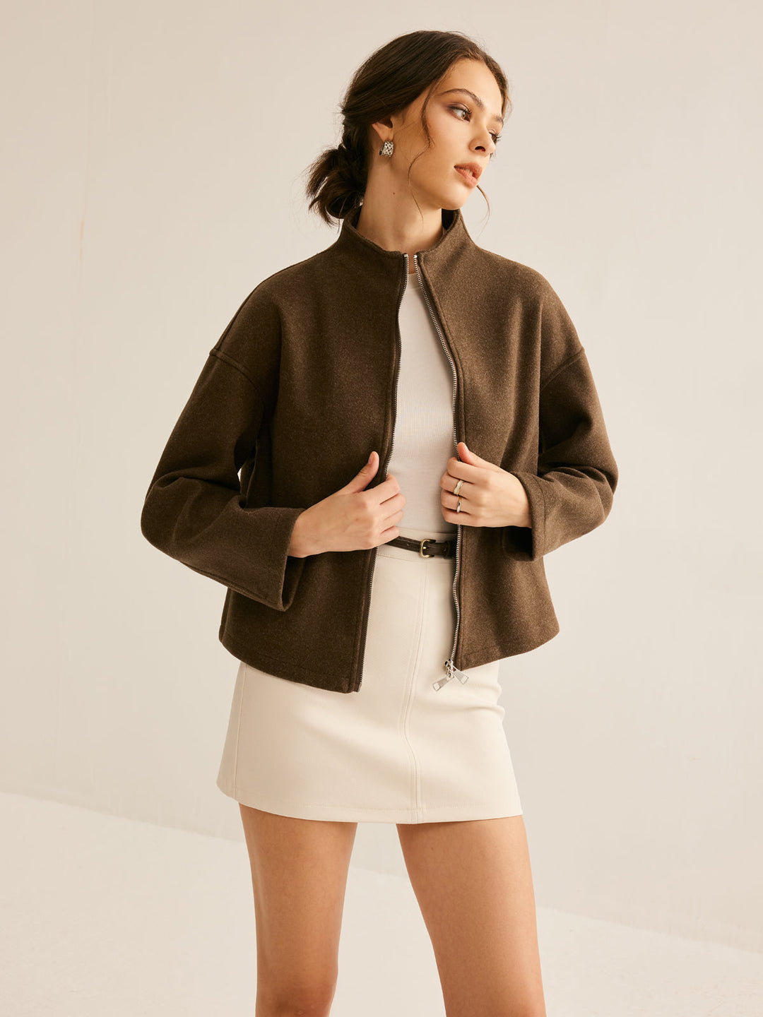 Veste Courte Col Montant | Marron Foncé | Élégance Minimaliste