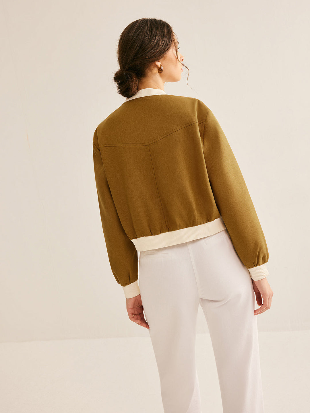 Veste Courte Contrastée | Camel | Élégante et Moderne