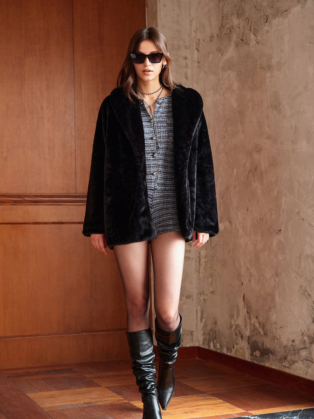 Veste en Fausse Fourrure Noire | Oversize | Douce et Glamour