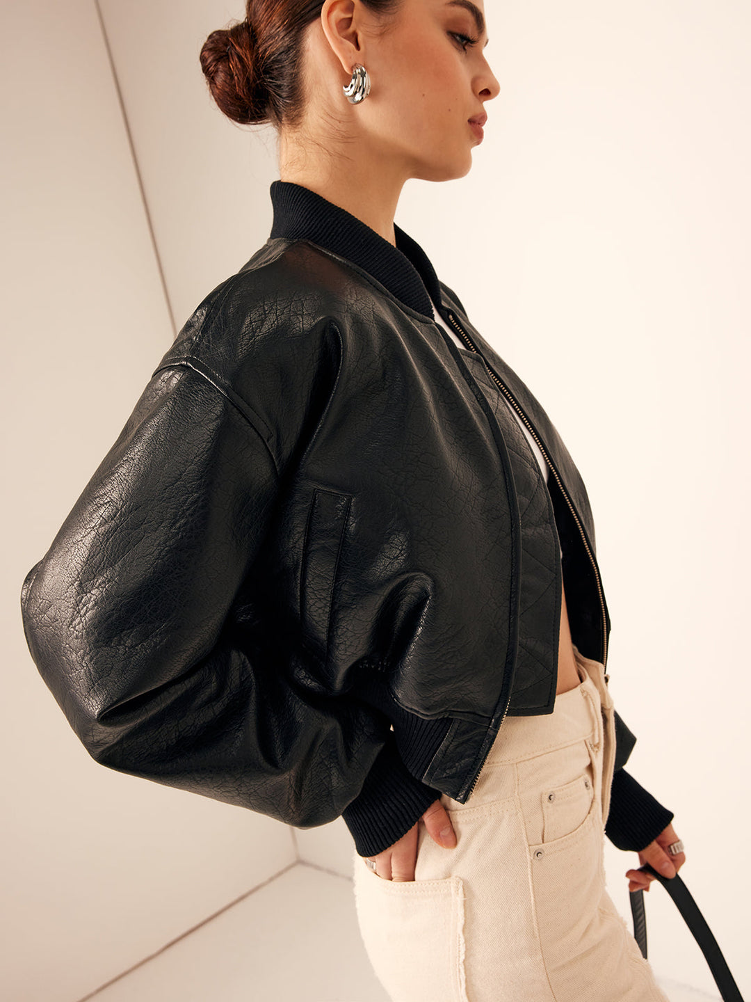 Veste Oversize en Similicuir Noir | Élégance Urbaine | Coupe Moderne