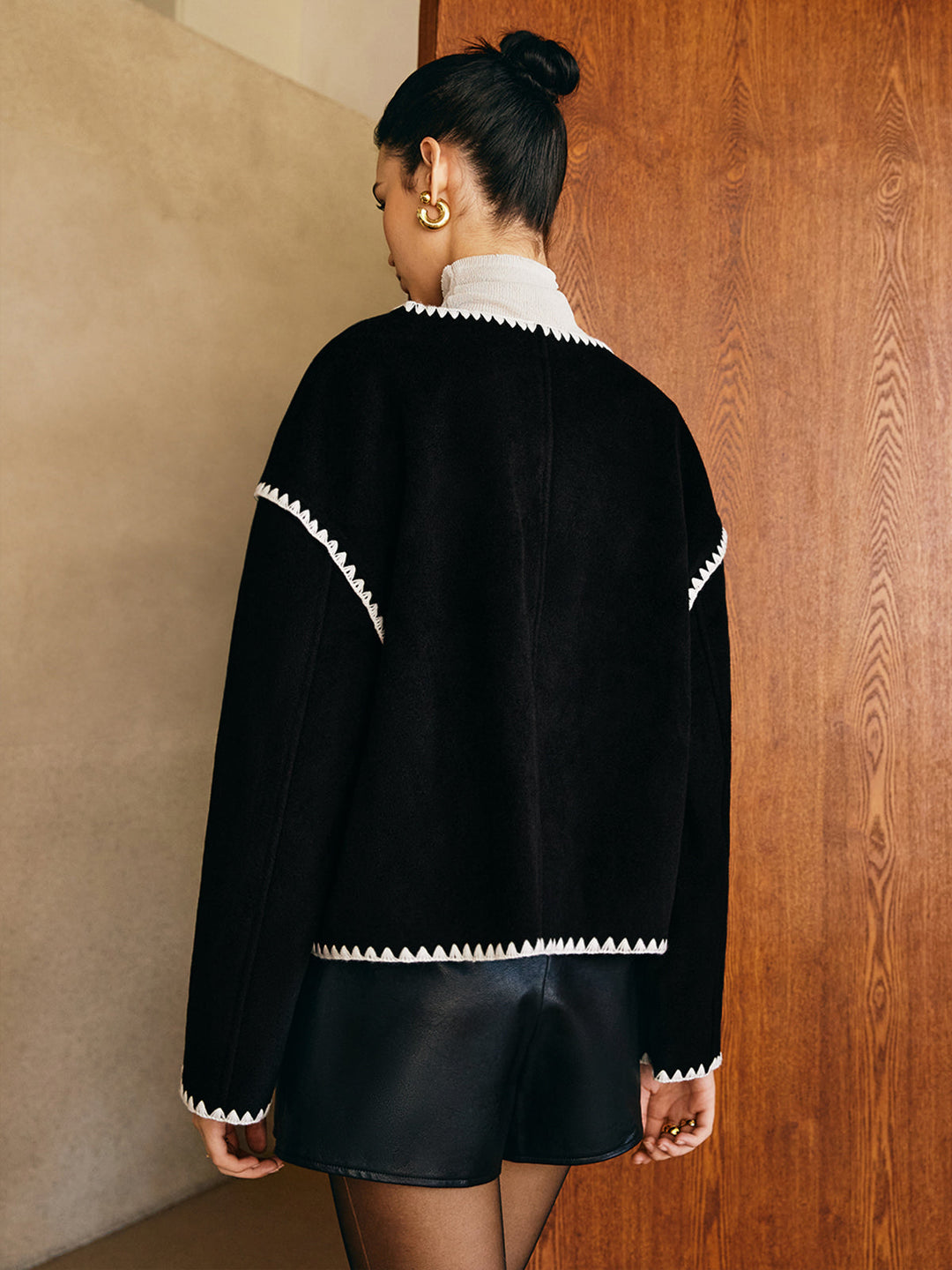 Veste Oversize à Bordures Contrastées | Moderne & Audacieuse | Confort Élégant