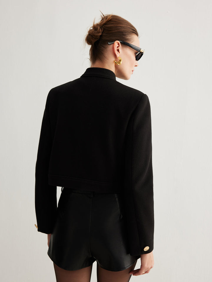 Blazer Court Noir | Boutons Dorés | Élégance Structurée