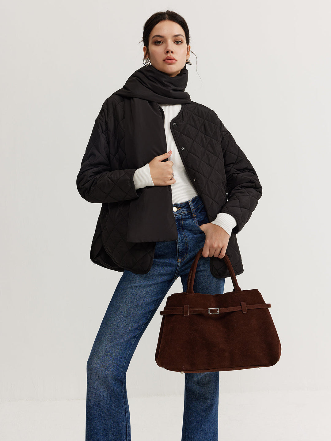 Cape Texturée Noire | Élégante et Fluide | Confort Hivernal