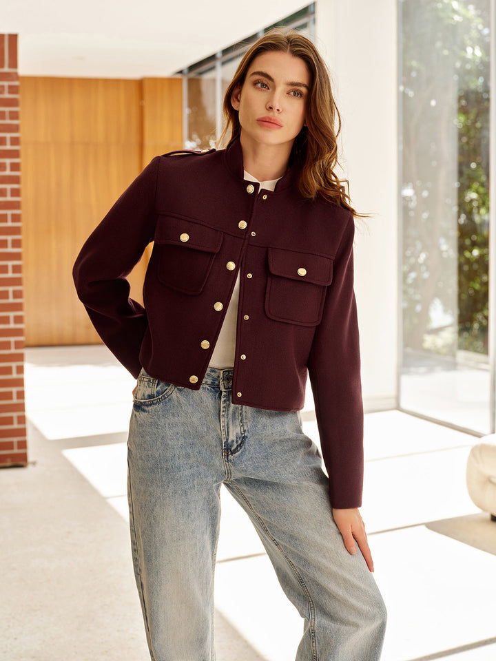 Veste Courte Prune | Poches à Rabat | Boutons Dorés