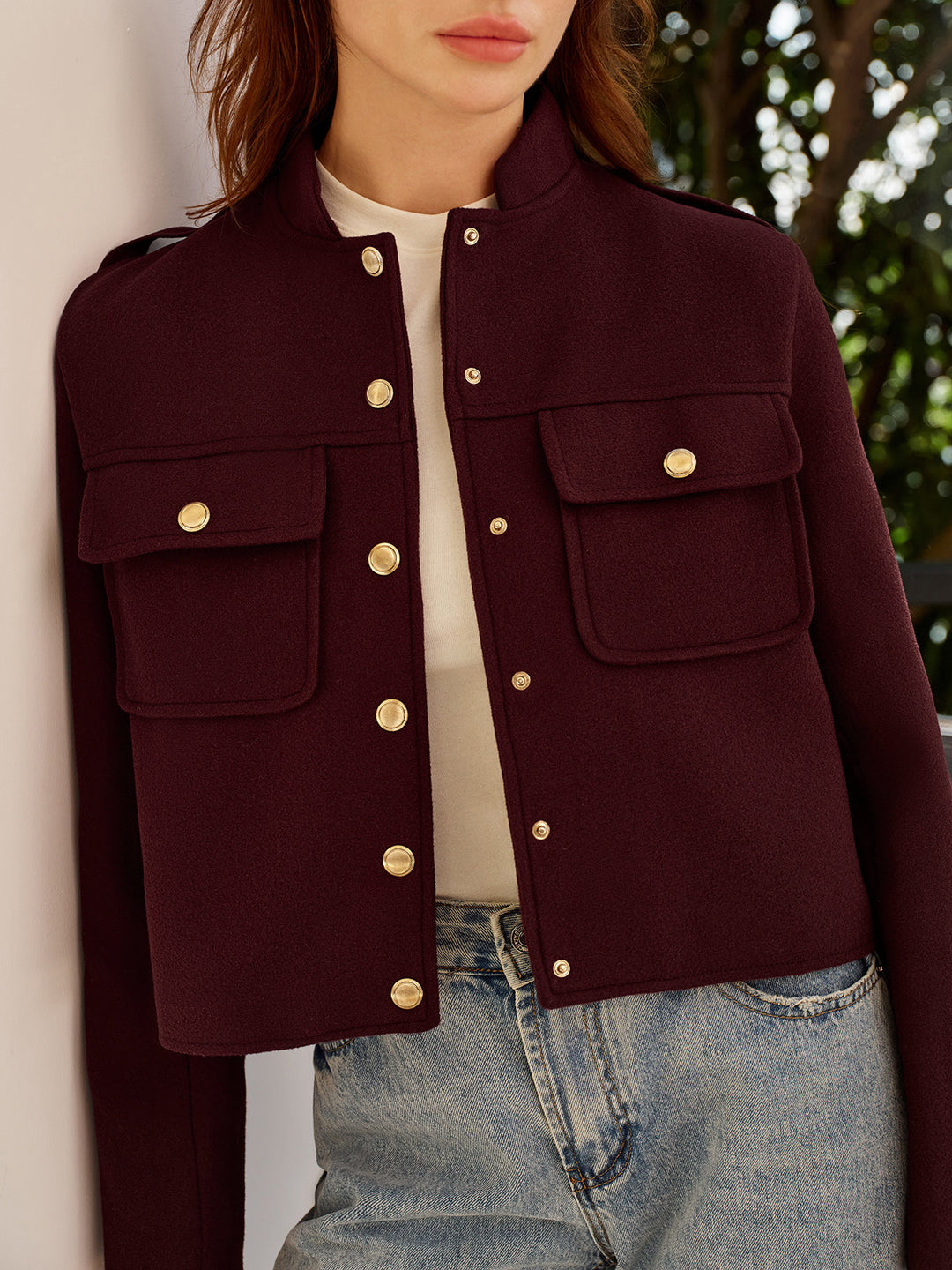 Veste Courte Prune | Poches à Rabat | Boutons Dorés