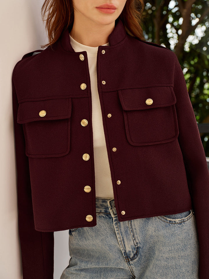 Veste Courte Prune | Poches à Rabat | Boutons Dorés