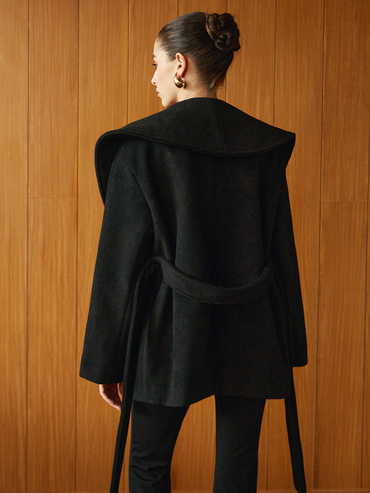 Veste Ceinturée Noire | Col Large | Élégance Intemporelle