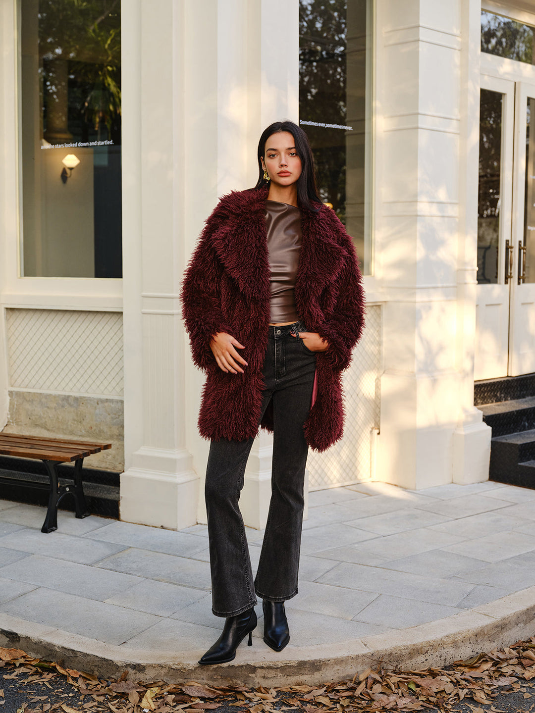 Manteau en Fausse Fourrure | Texture Bouclée | Style Luxueux