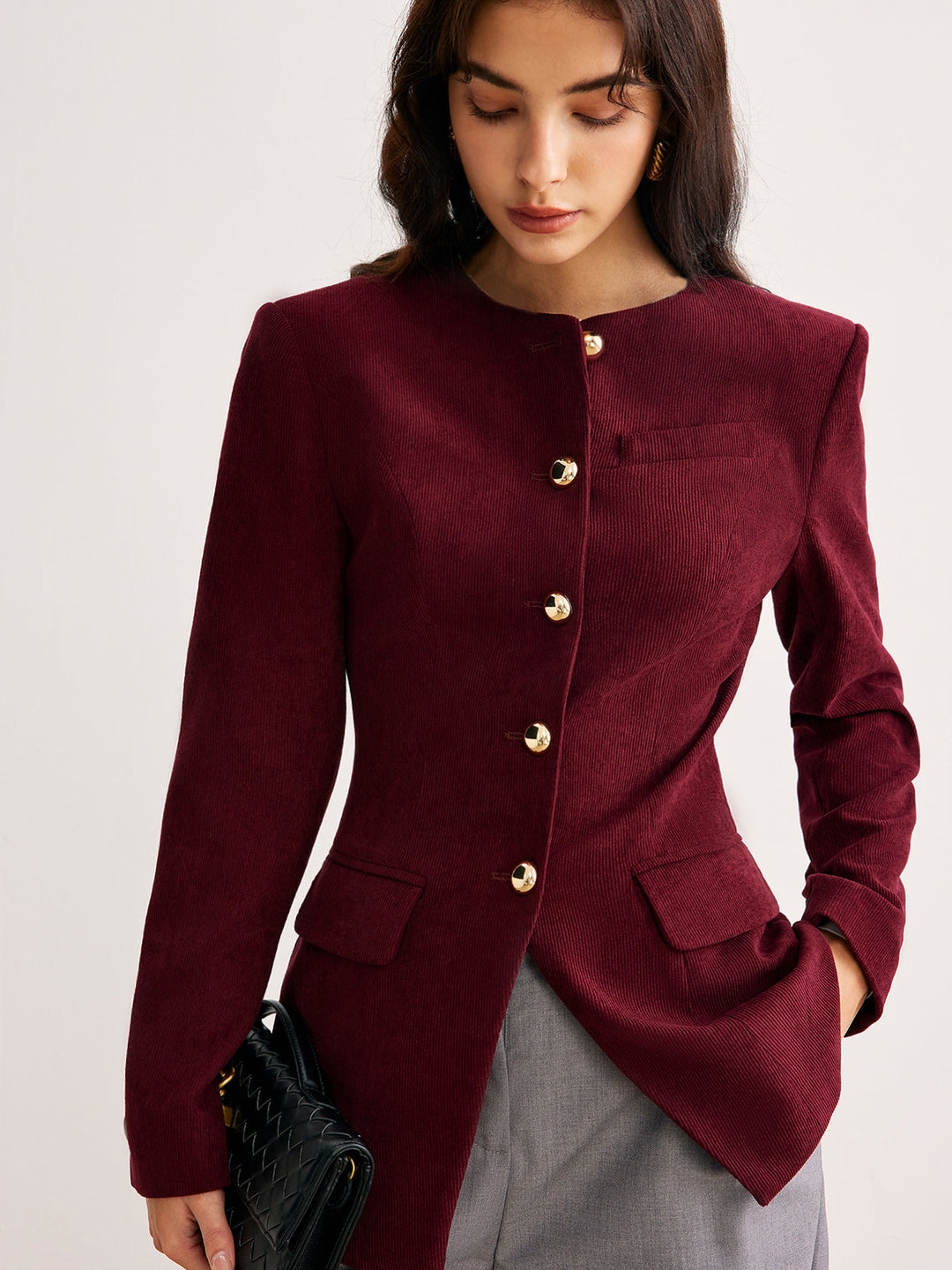 Veste Ajustée à Boutons Dorés | Élégance Raffinée | Coupe Cintrée