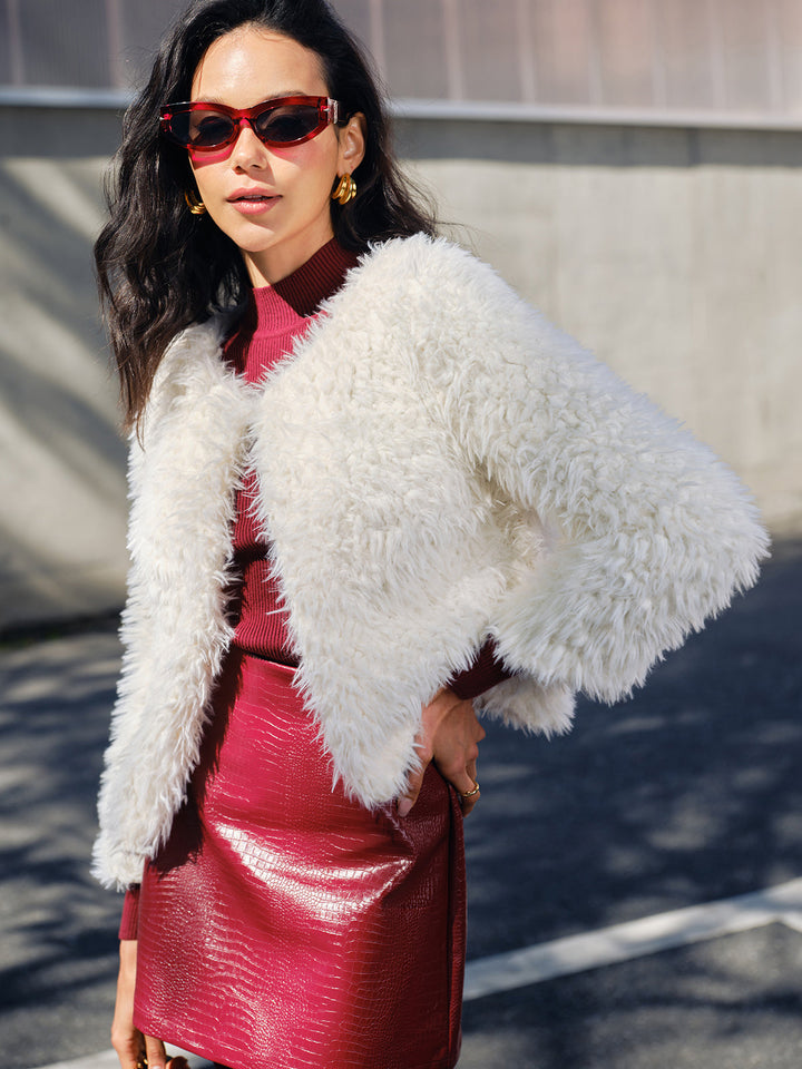 Veste Courte en Fausse Fourrure | Douce et Glamour | Coupe Élégante