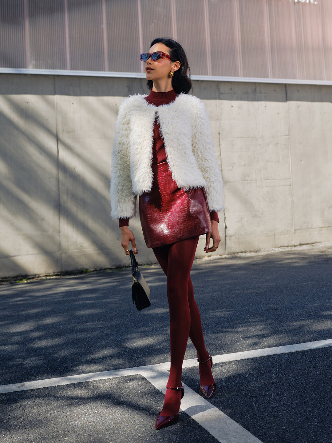 Veste Courte en Fausse Fourrure | Douce et Glamour | Coupe Élégante