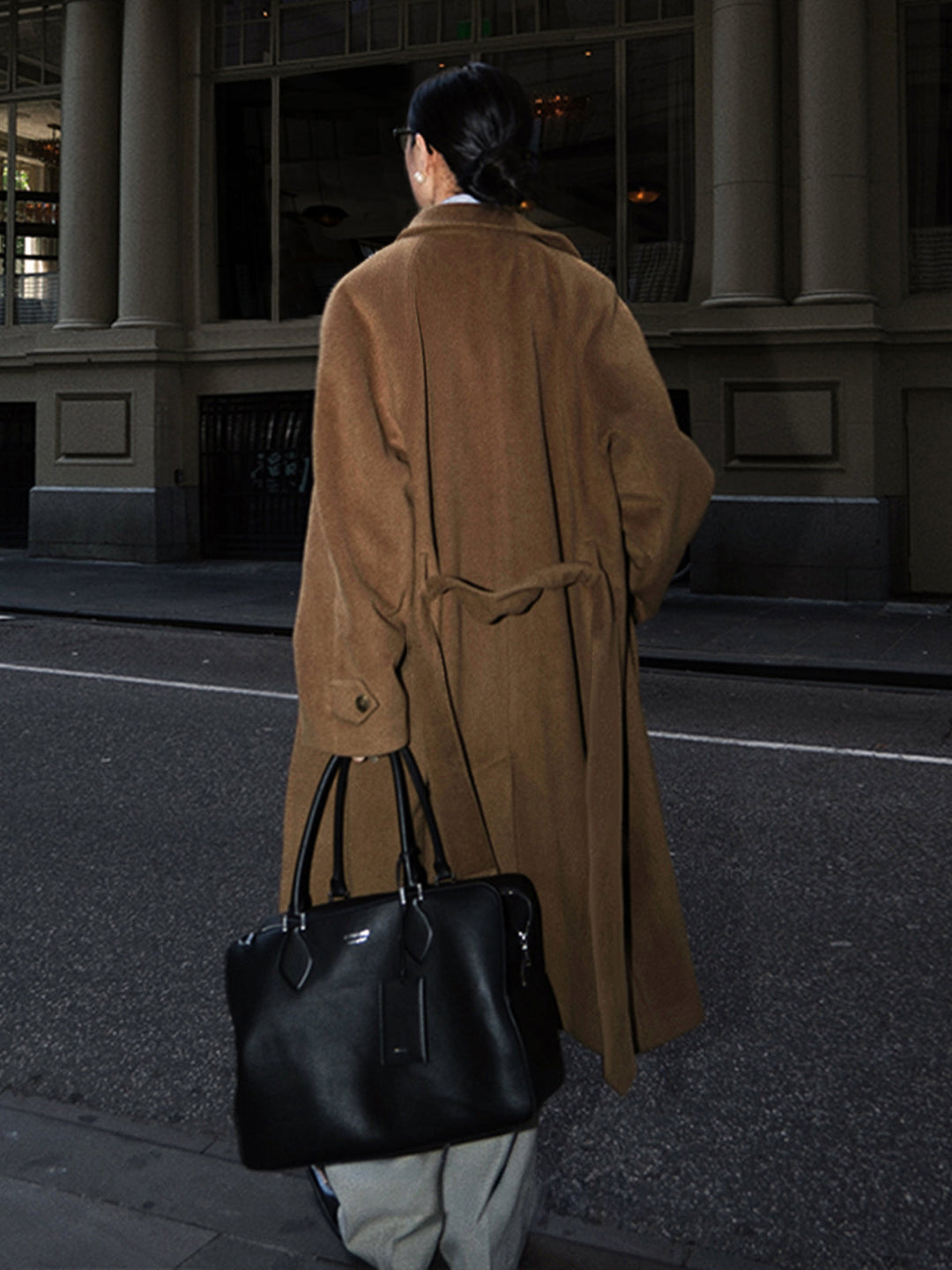 Manteau Long Ceinturé en Laine | Élégance Classique | Confort Hivernal