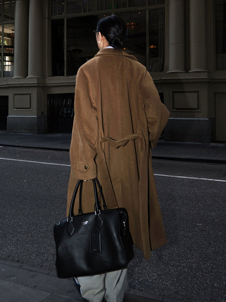 Manteau Long Ceinturé en Laine | Élégance Classique | Confort Hivernal