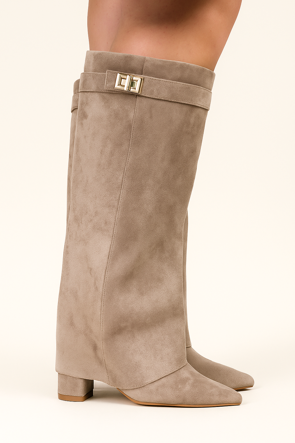 Bottes Hautes en Suédine – Légères & Élégantes pour l’Été