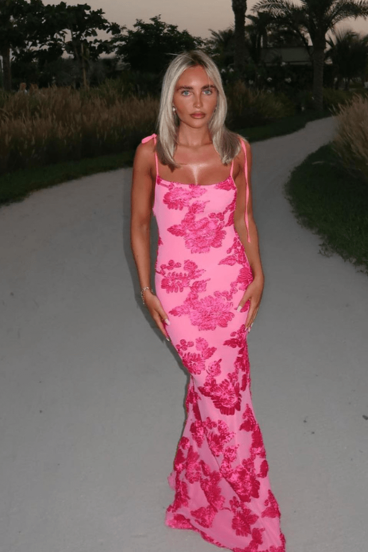 Brigida | Robe maxi moulante à imprimé floral rose pour femmesv