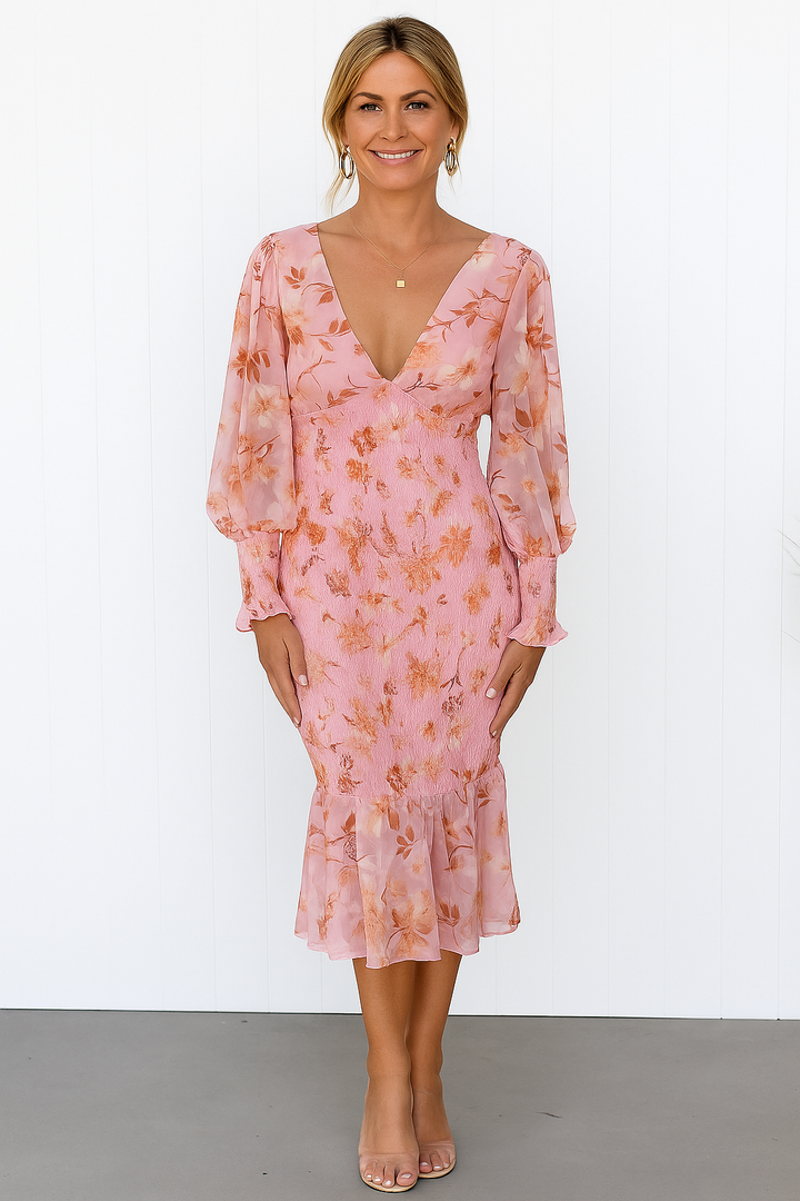 Élégante & Fleurie – Robe Midi à Volants Rose Pastel
