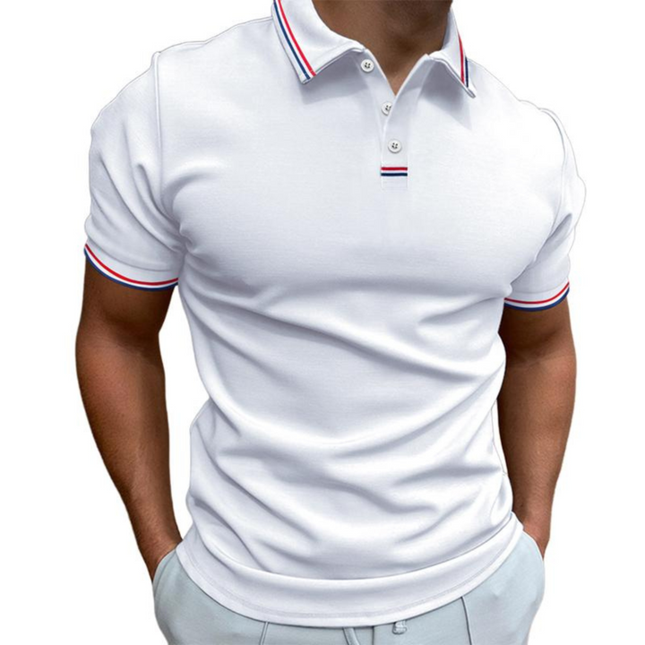Polo Léandre, le polo léandre mise sur une coupe uni et un col rayé signature