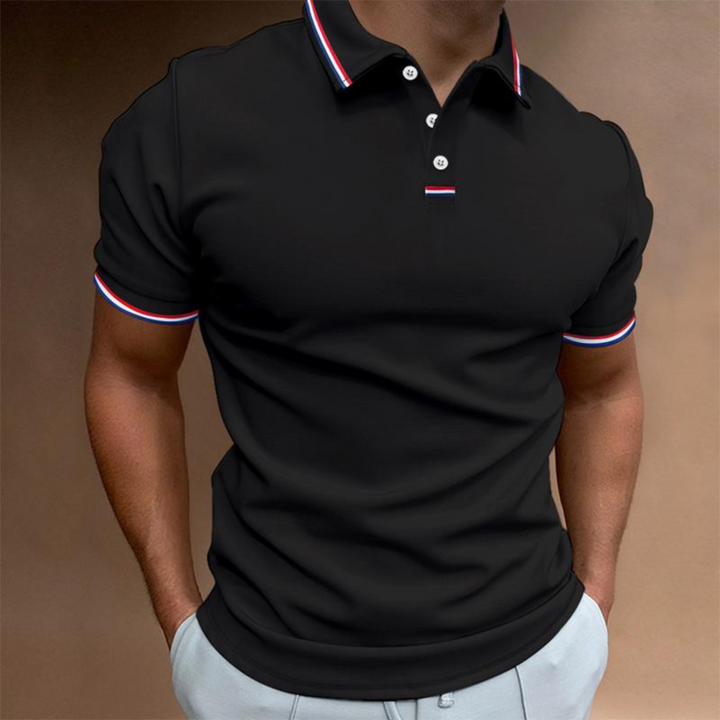 Polo Léandre, le polo léandre mise sur une coupe uni et un col rayé signature