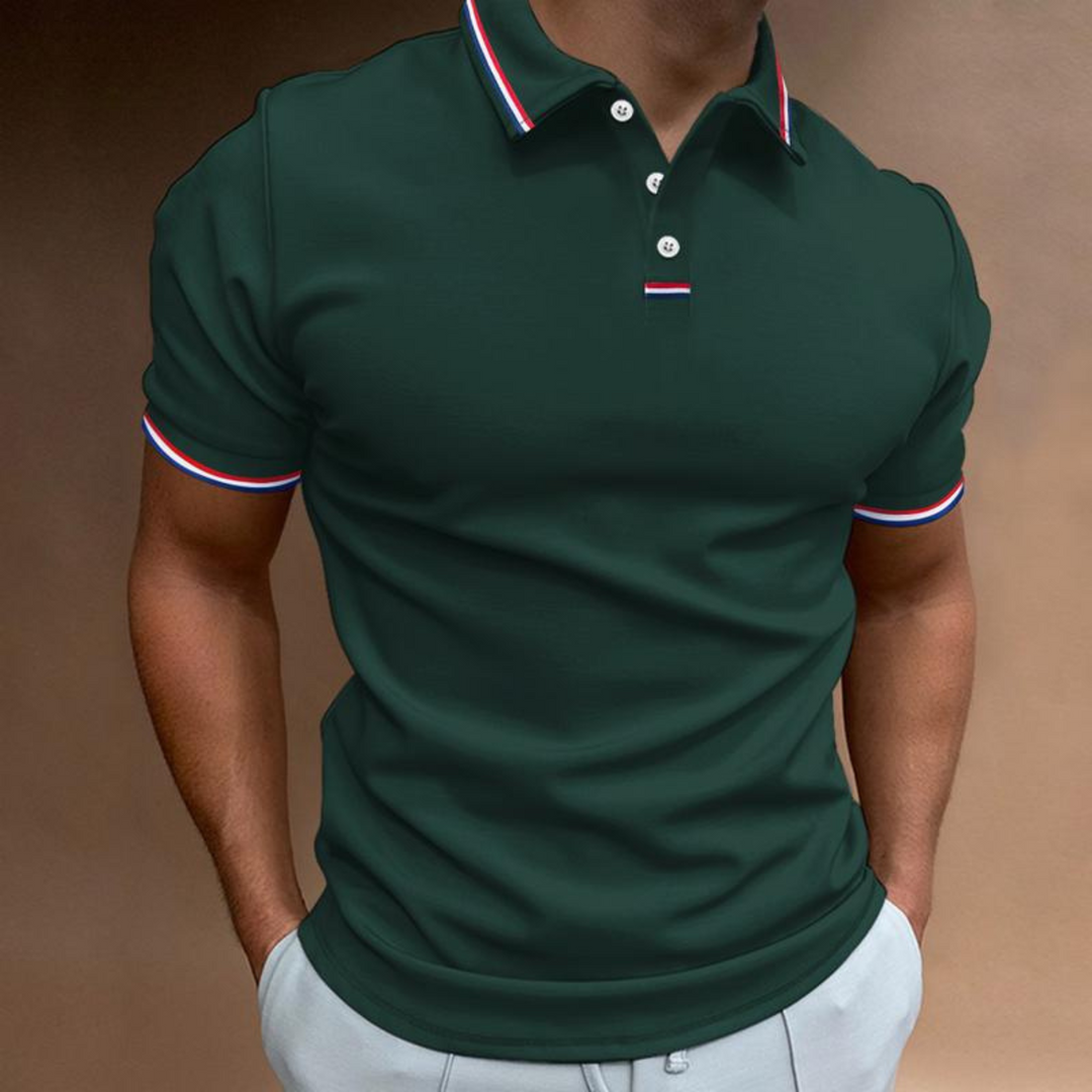 Polo Léandre, le polo léandre mise sur une coupe uni et un col rayé signature