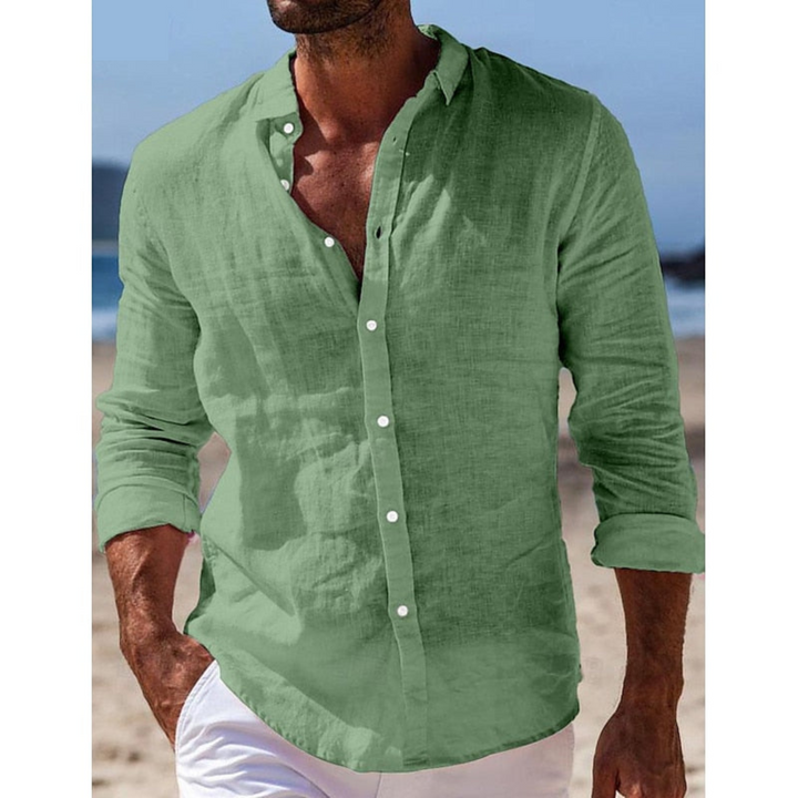 Chemise Cédric, la chemise cédric mise sur une coupe décontractée et un tissu léger
