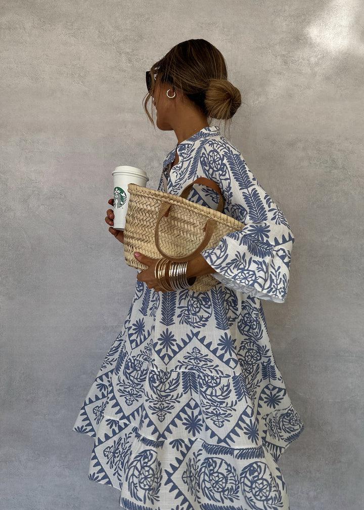 Robe Bohème Imprimée – Bleu & Blanc au Style Méditerranéen
