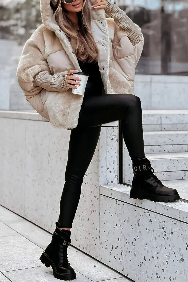 Veste en Fausse Fourrure avec Capuche | Douce & Élégante | Look Hivernal