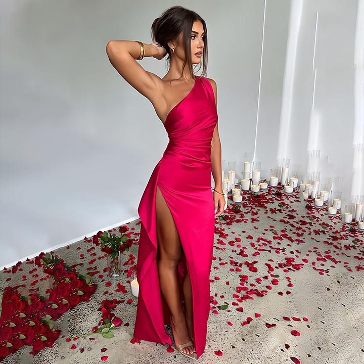 Brona | Robe asymétrique avec fente pour femmes