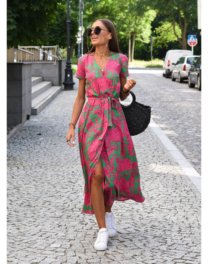 Isadora | Robe Midi d'Été à Col V et Manches Courtes pour femmes