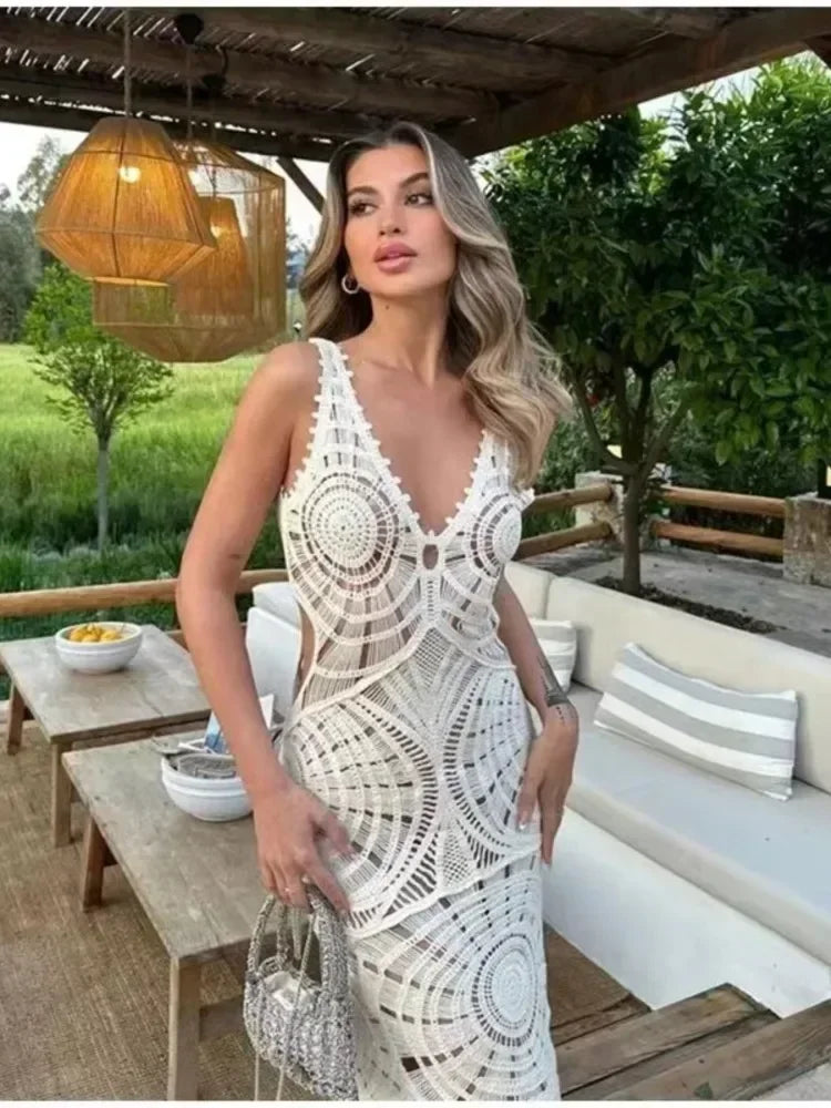 Robe Eliana – Coupe Élégante & Dentelle Raffinée de Soirée