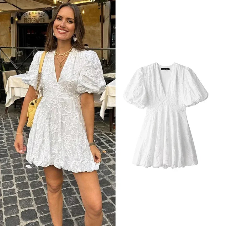 Robe Babydoll Blanche – Broderie Anglaise & Look Estival