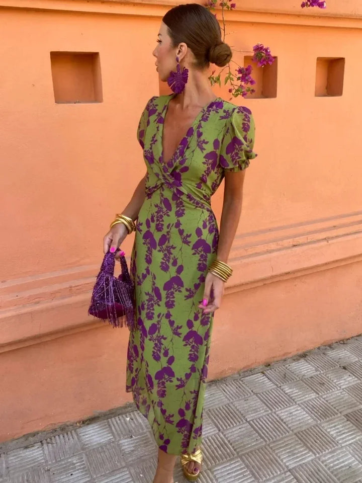 Robe Portefeuille Fleurie – Style Bohème & Coupe Fluide