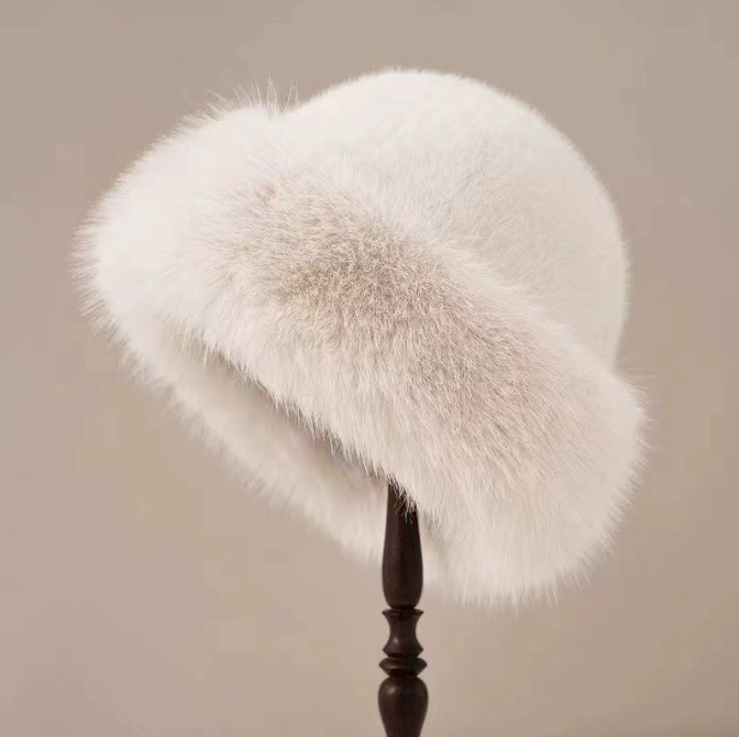 Chapeau femme hiver élégant fausse fourrure – noir, marron, blanc
