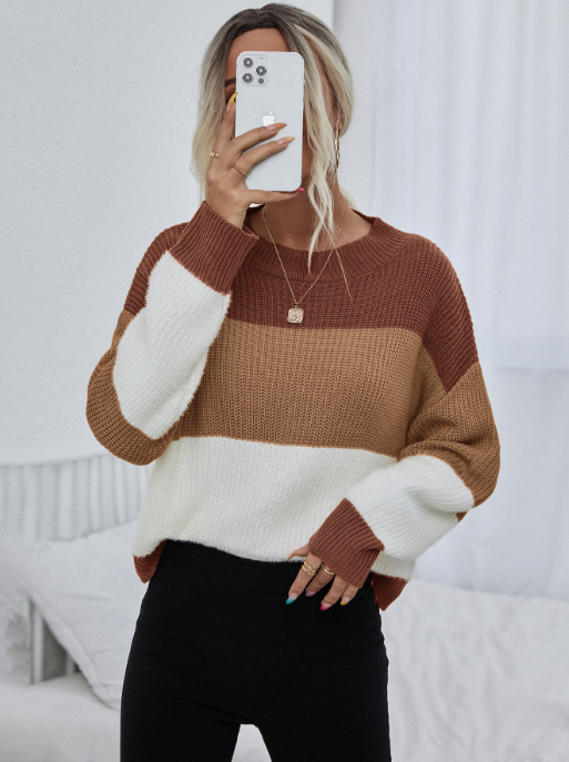 Pull femme rayé manches longues oversize en tricot doux – camel ou bleu et blanc cassé