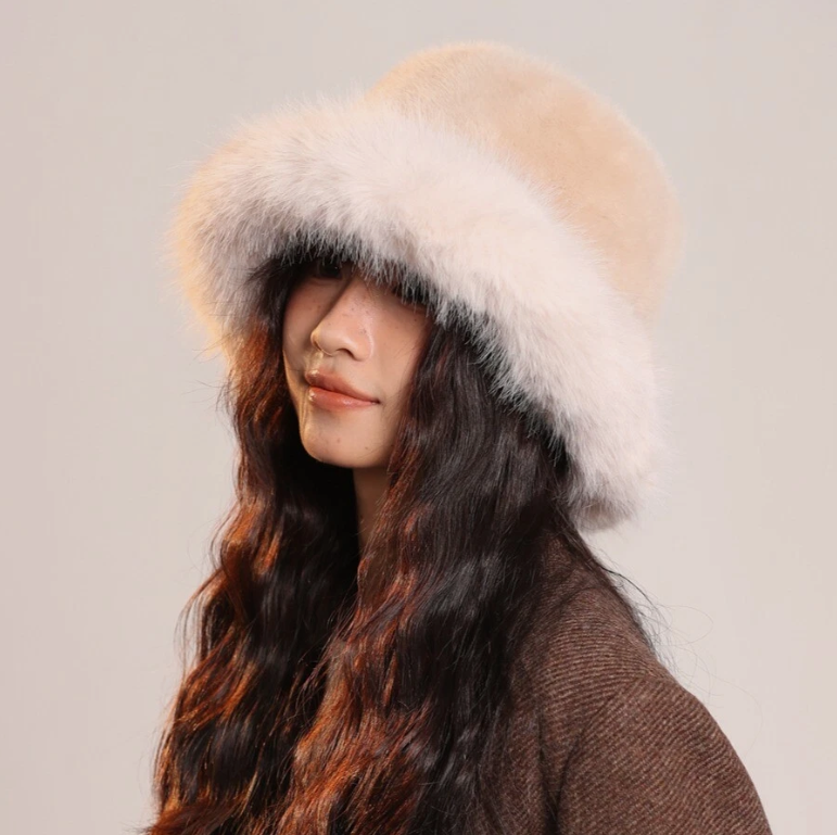 Chapeau bob femme en fausse fourrure – hiver doux – noir, blanc, rose, gris ou kaki