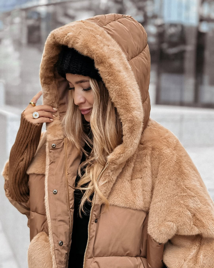Veste en Fausse Fourrure avec Capuche | Douce & Élégante | Look Hivernal