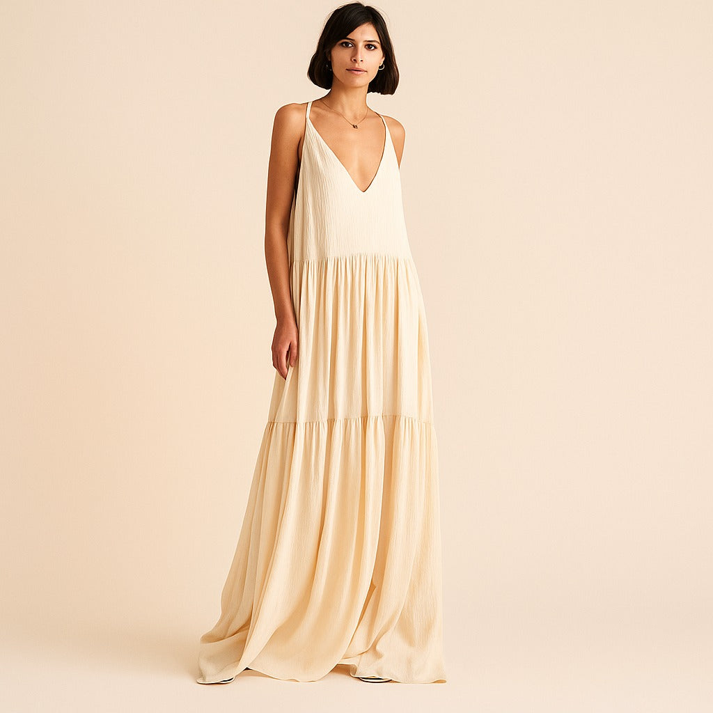 Robe Évasion Satinée – Crème Élégance & Coupe Fluide Chic